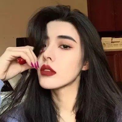 杀死希特勒与大脚怪的人